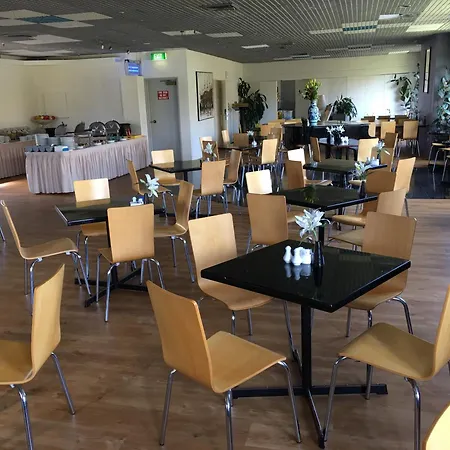Devere Hotel-2